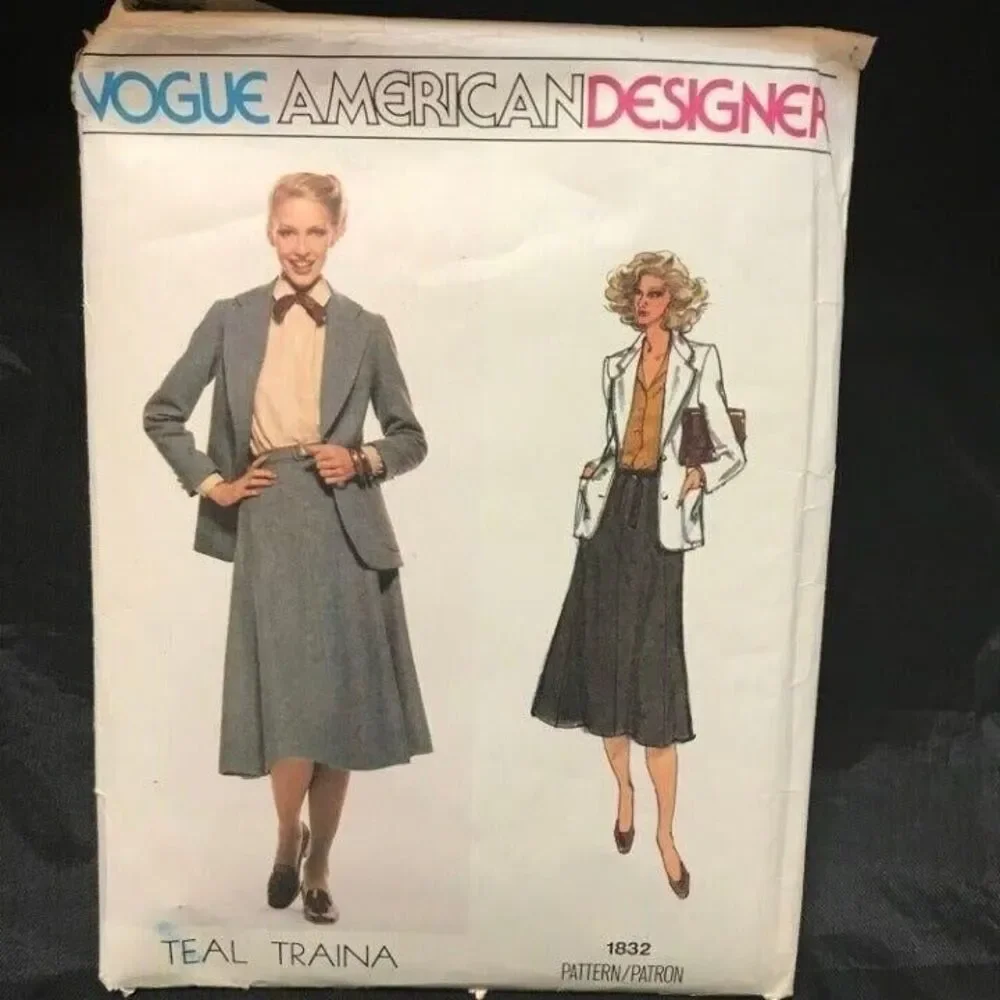 #1832 Vogue womens suit pattern, American designer, Teal Traina  semi fitted